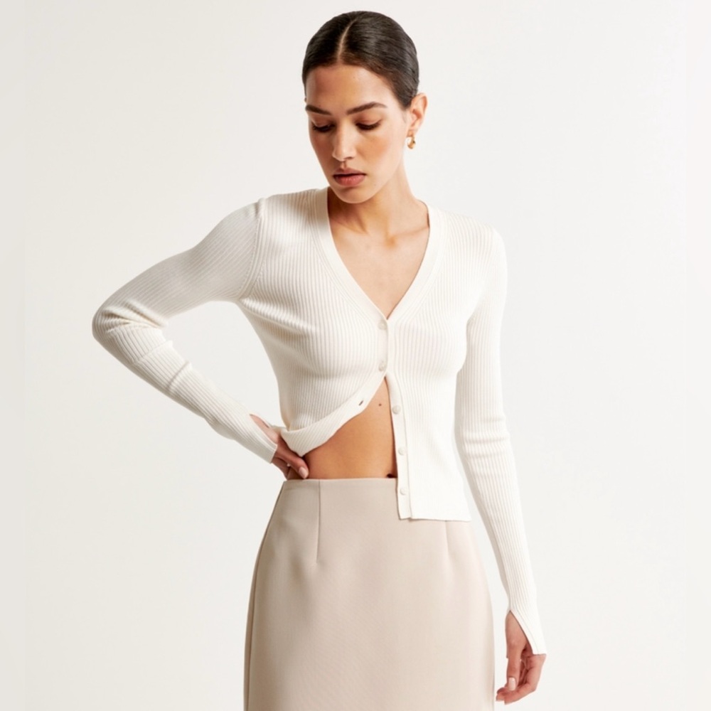 Abercrombie & Fitch Glossy Slim Cardigan